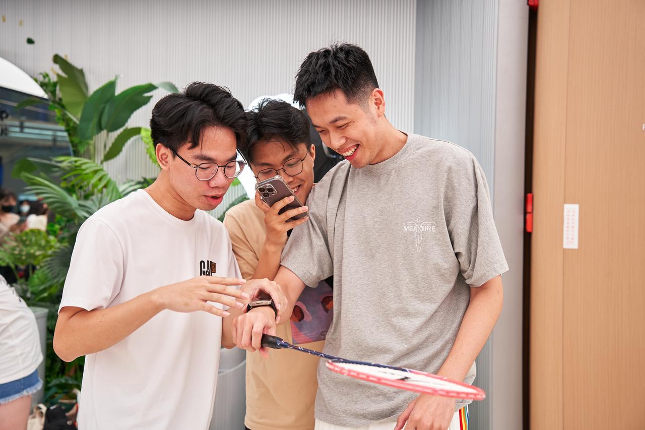 太会整活了！在正佳广场闲逛，看到绿厂门店一堆人在排队，今天是啥日子吗？进去一看，