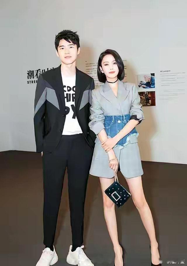 她虽然离婚了，但是和前夫家还有个儿子，所以感觉前夫家多多少少会帮助她的吧？感觉这