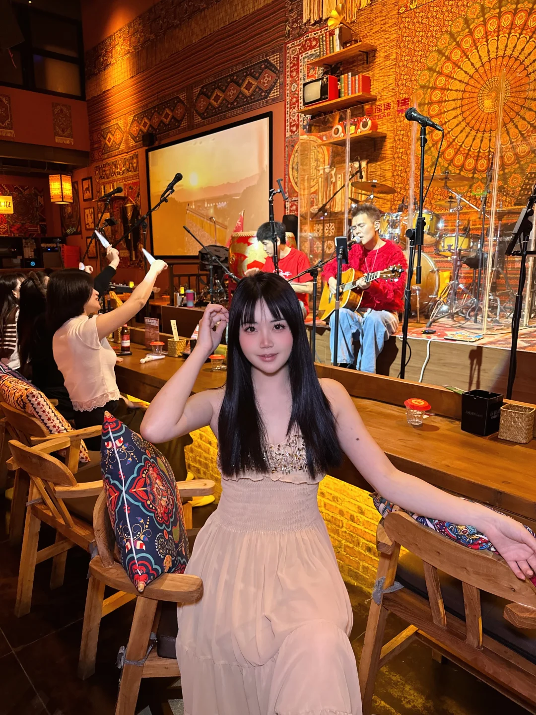 淡水小酌氛围感拉满！n 刷的烧烤酒馆 谁懂啊家人们！ 在惠阳淡水挖到一...