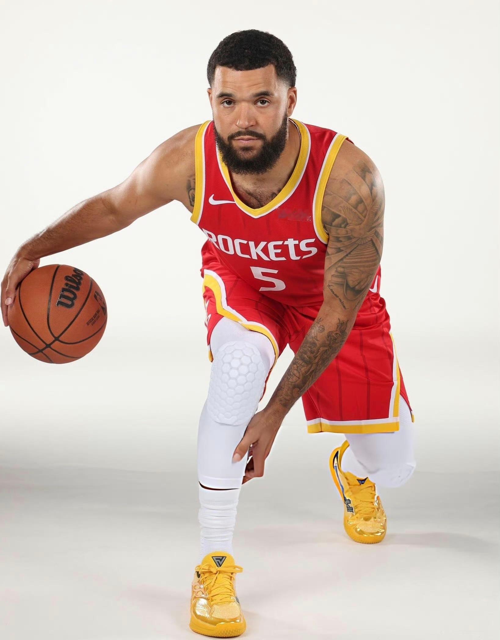NBA[超话] 范乔丹强势归来带领火箭盘活全队！范乔丹开局的连续三记三分盘活全队