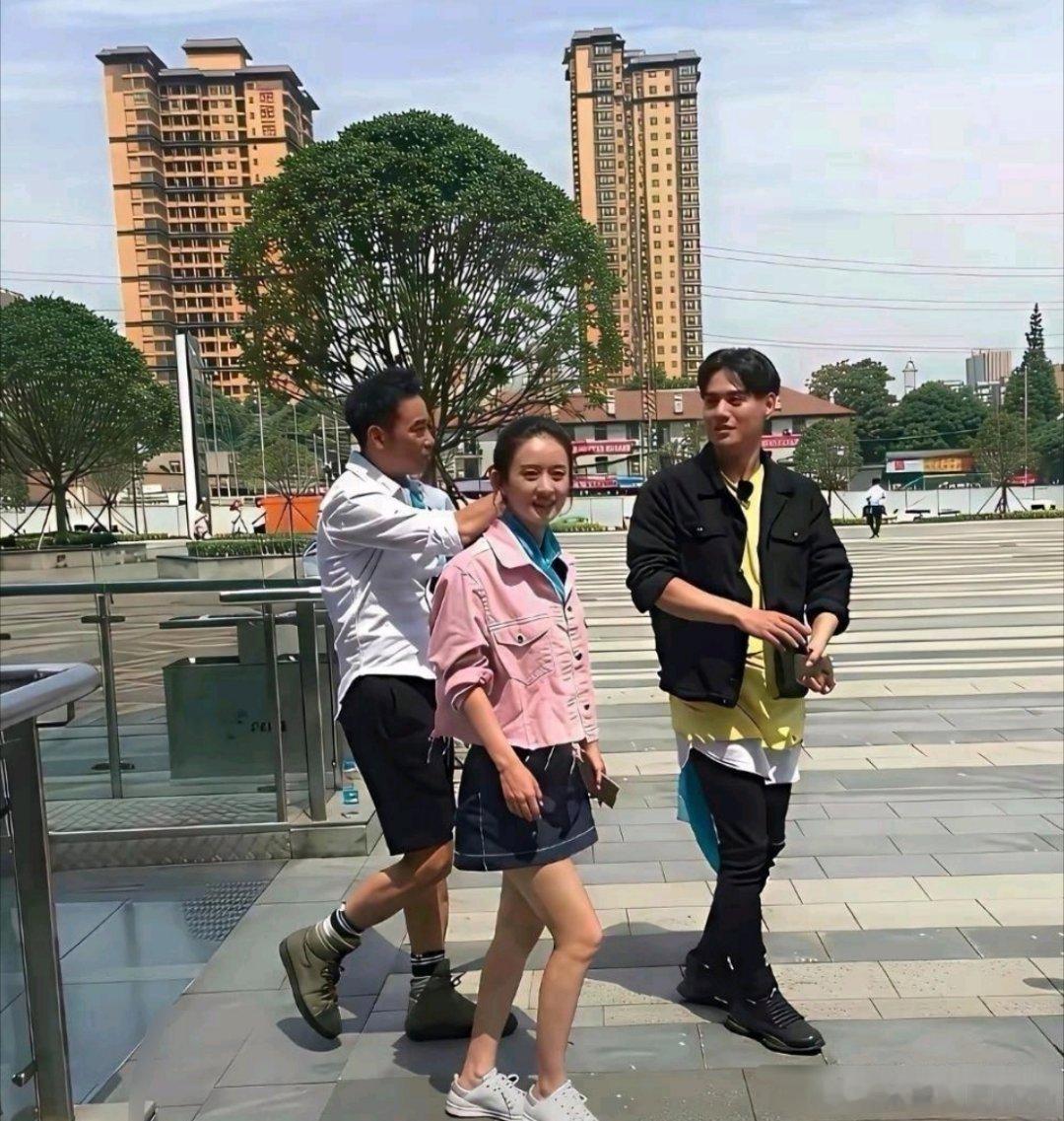 据说这是赵丽颖最真实的照片，你能接受吗？ 
