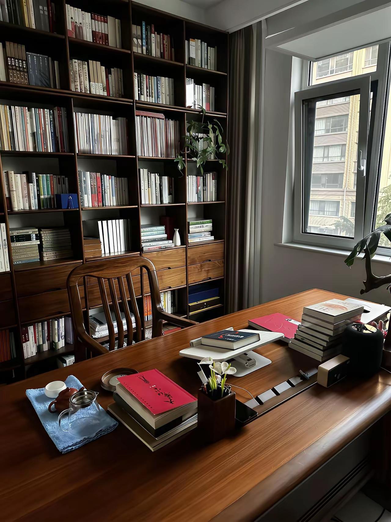 书店看完一本买一本，变成现在样子[灵光一闪]