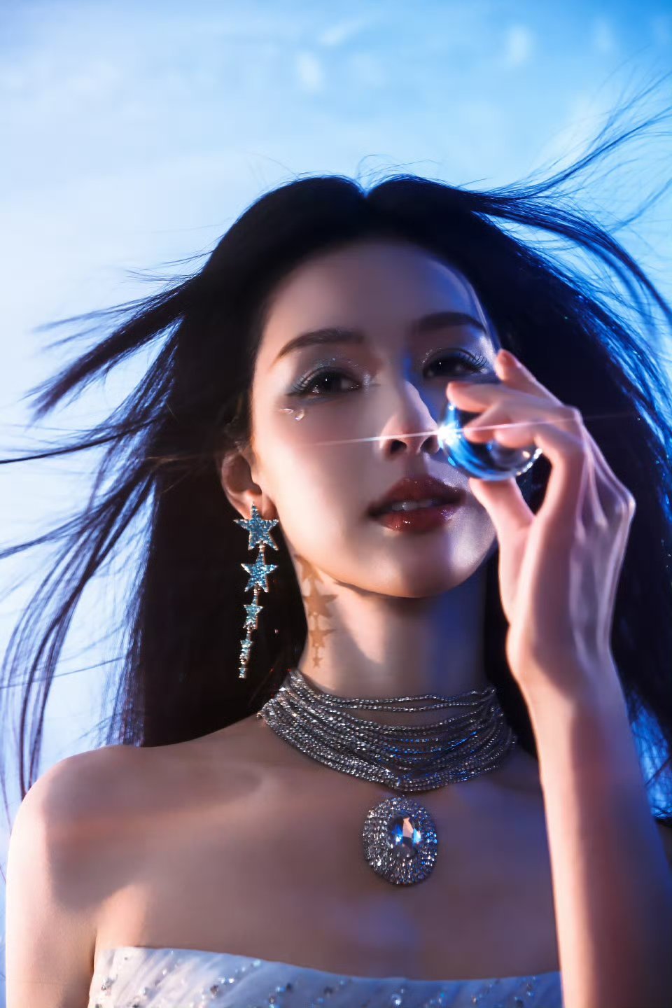 陈都灵深海公主陈都灵深海公主，整个人在发光，嘟嘟好漂酿