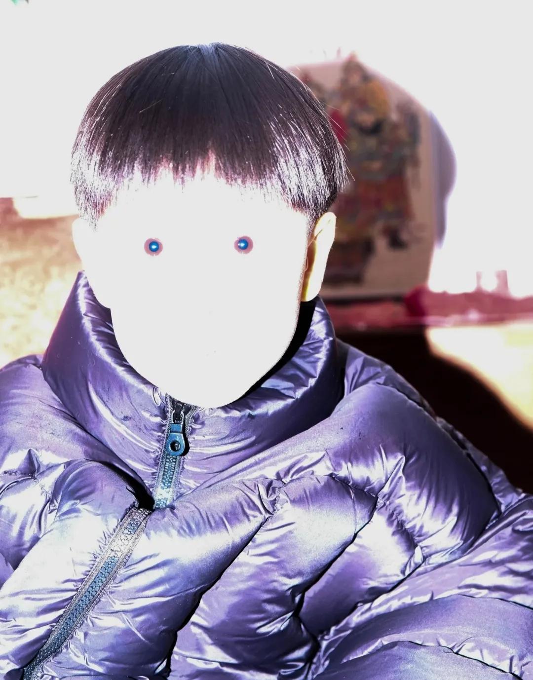 要怎么和儿子解释？拍的照本来准备删了，突然觉得还挺可爱的就留下了，哈哈哈！