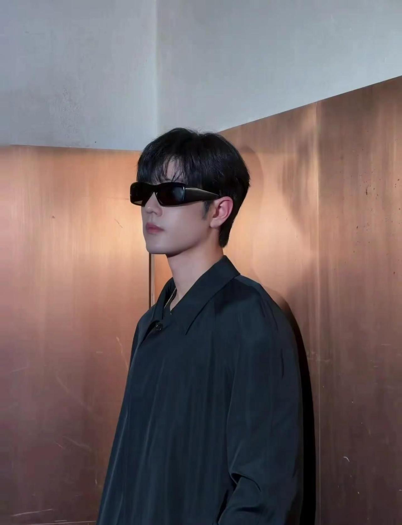 完全超模来的，再次爱上肖战和呼吸一样简单@抖音小助手 @抖音创作小助手 @DOU