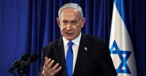 以色列这步棋走得太蠢了 —— 为了配合美军捞飞行员，主动宣布暂停对伊打击，本以为