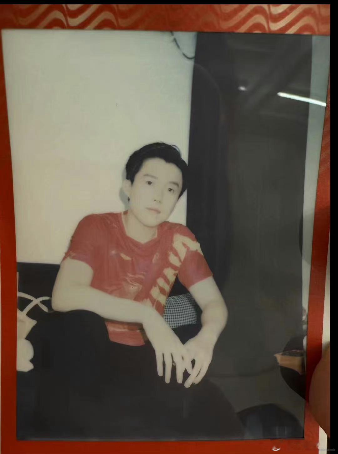 一组王楚钦背头，原来大头无论背头，还是顺毛，都好帅～[awsl]#王楚钦背头# 