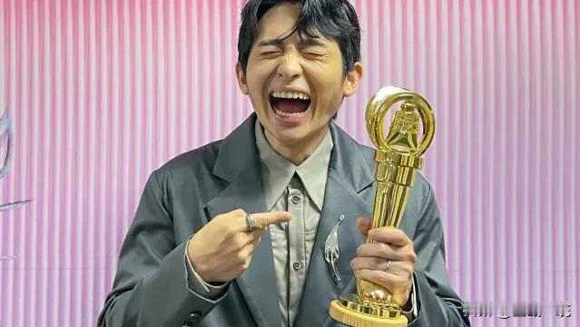 博恩发表挑衅言论   叫嚣“害怕两岸和平”

“走钟奖”是一年一度的Youtub