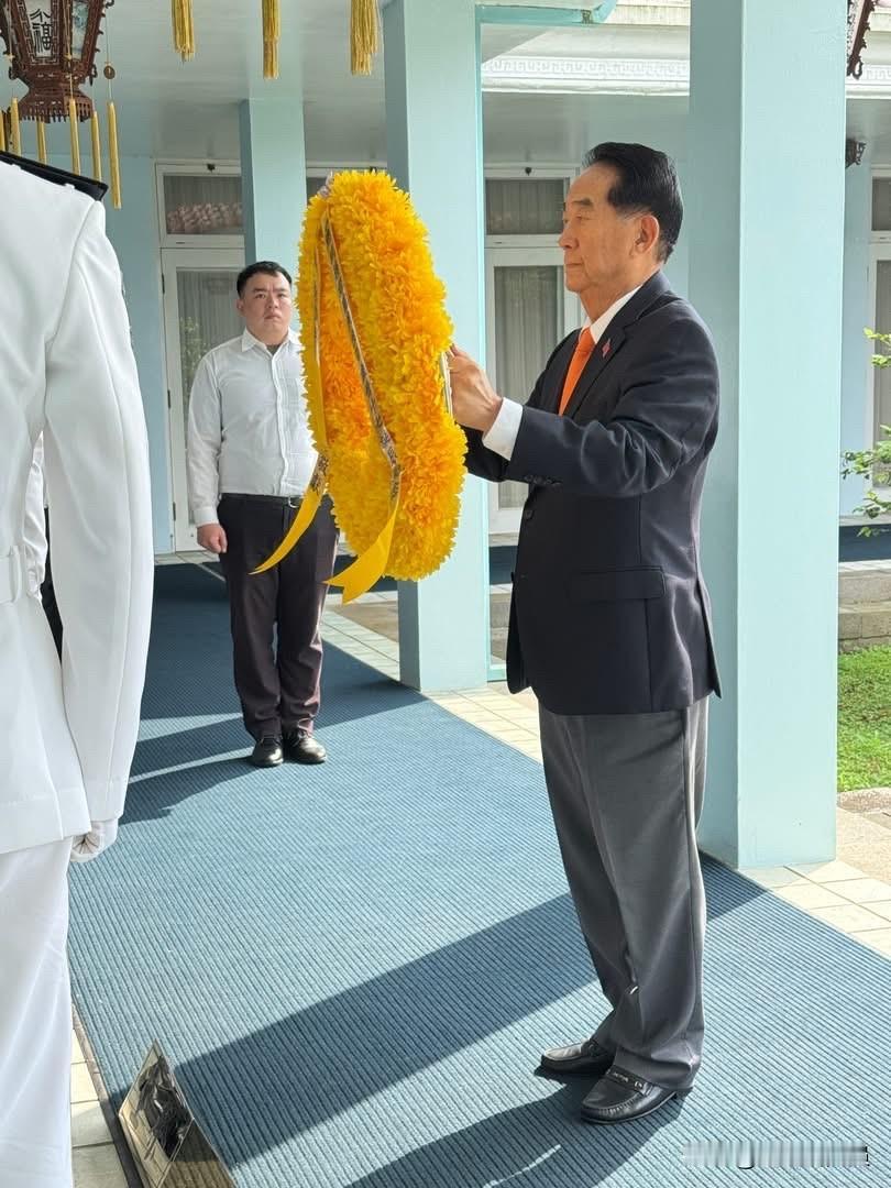 今天是经国先生117岁冥诞，亲民党主席宋楚瑜今（4日）在脸书发文表示，日前我先前