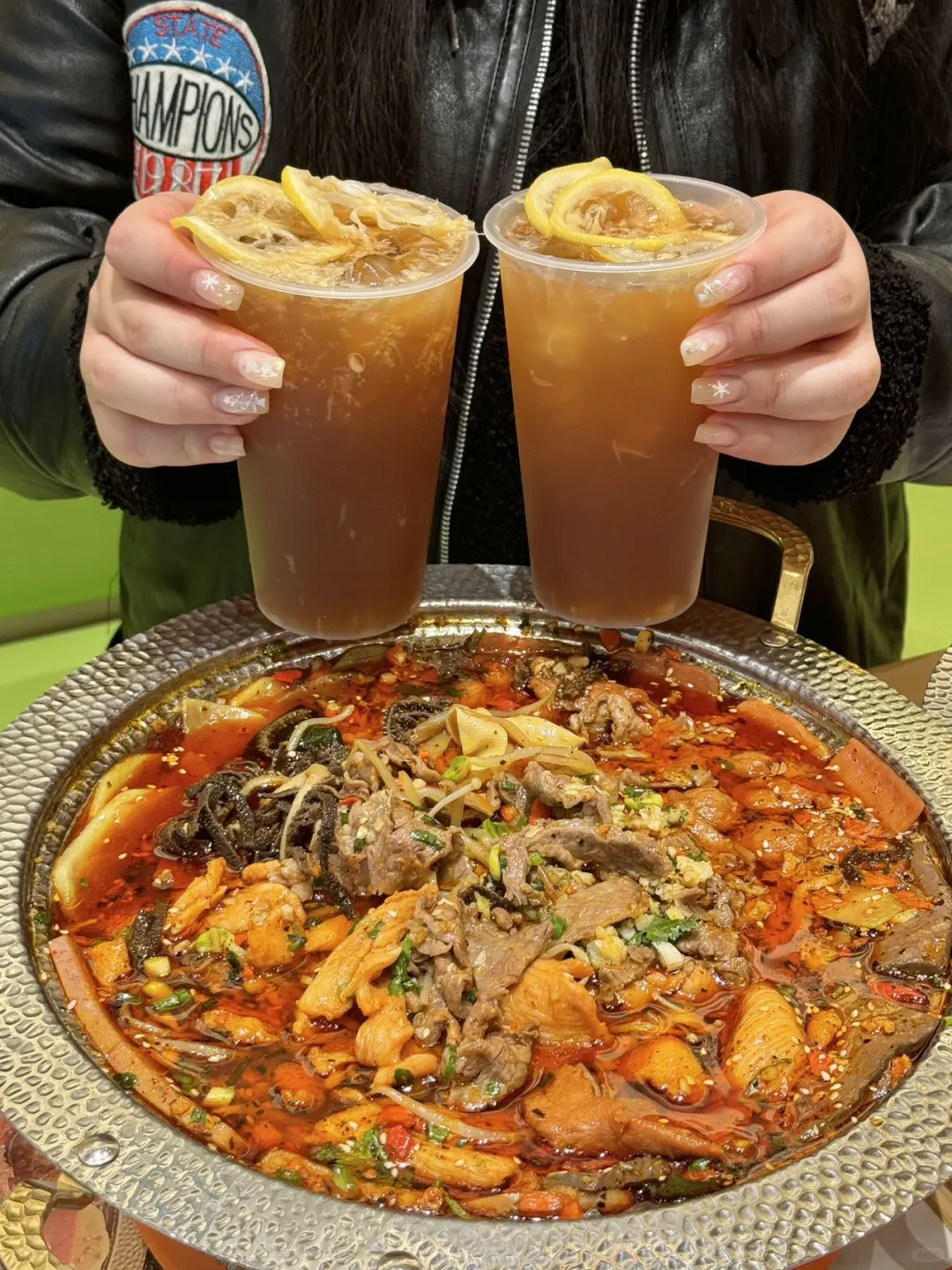 来个人告诉我 牛肉冒菜这么好吃的嘛