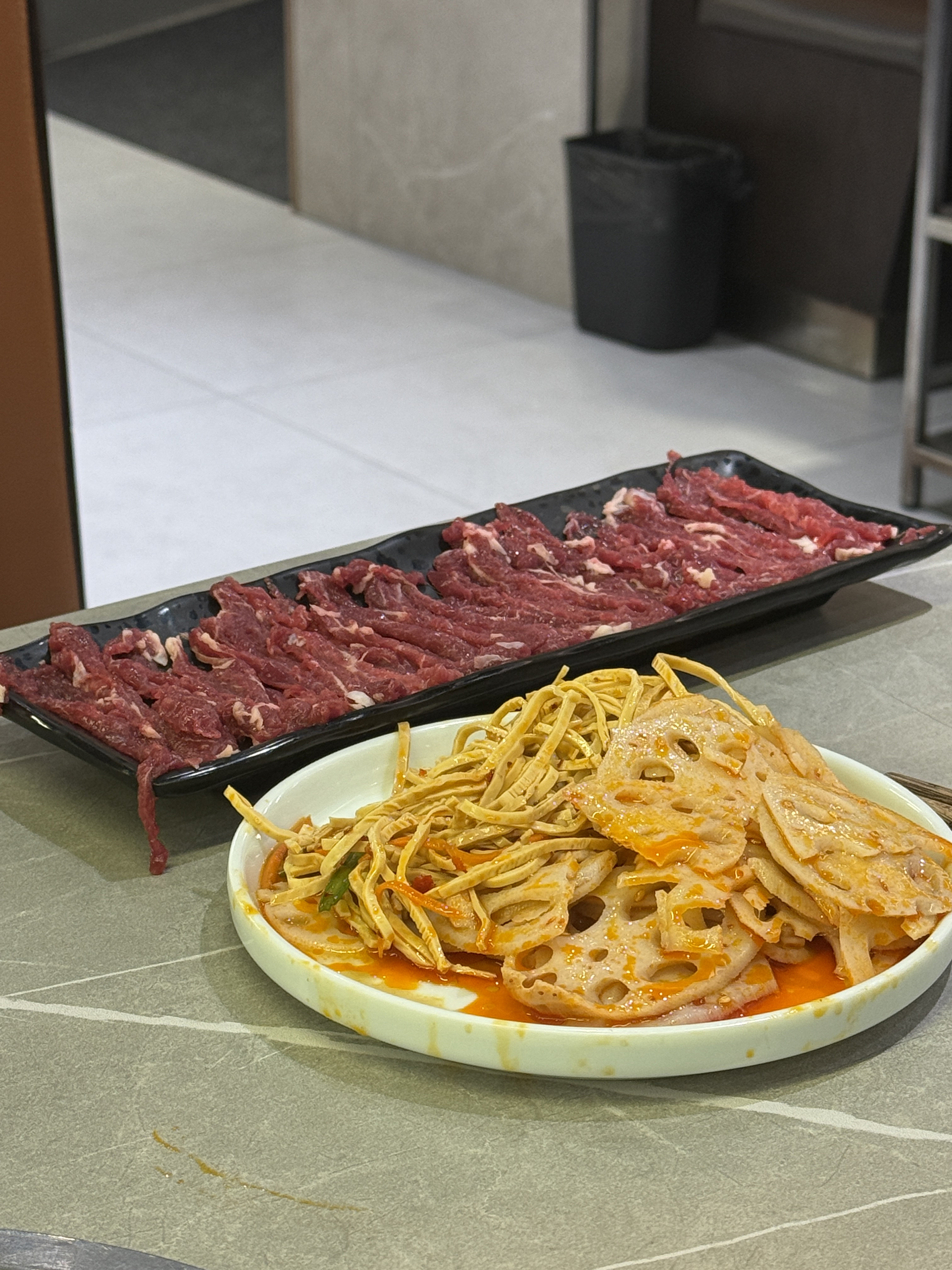 今天晚饭吃的啥？今晚吃牛肉吃饱了，三个人怼6盘说好减脂的来打卡了，第1️⃣6️⃣