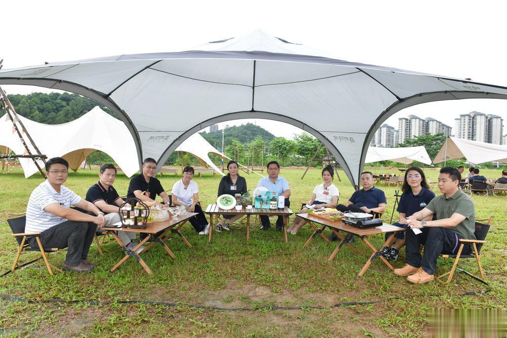 【打造“露营+”特色露营地，激发产业新活力】近期，广州市政协城建资源环境委员会与