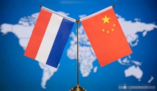 联合早报表示，中国以重大升级的动作，反制了荷兰军舰的行动，
6 月 7 日，联合
