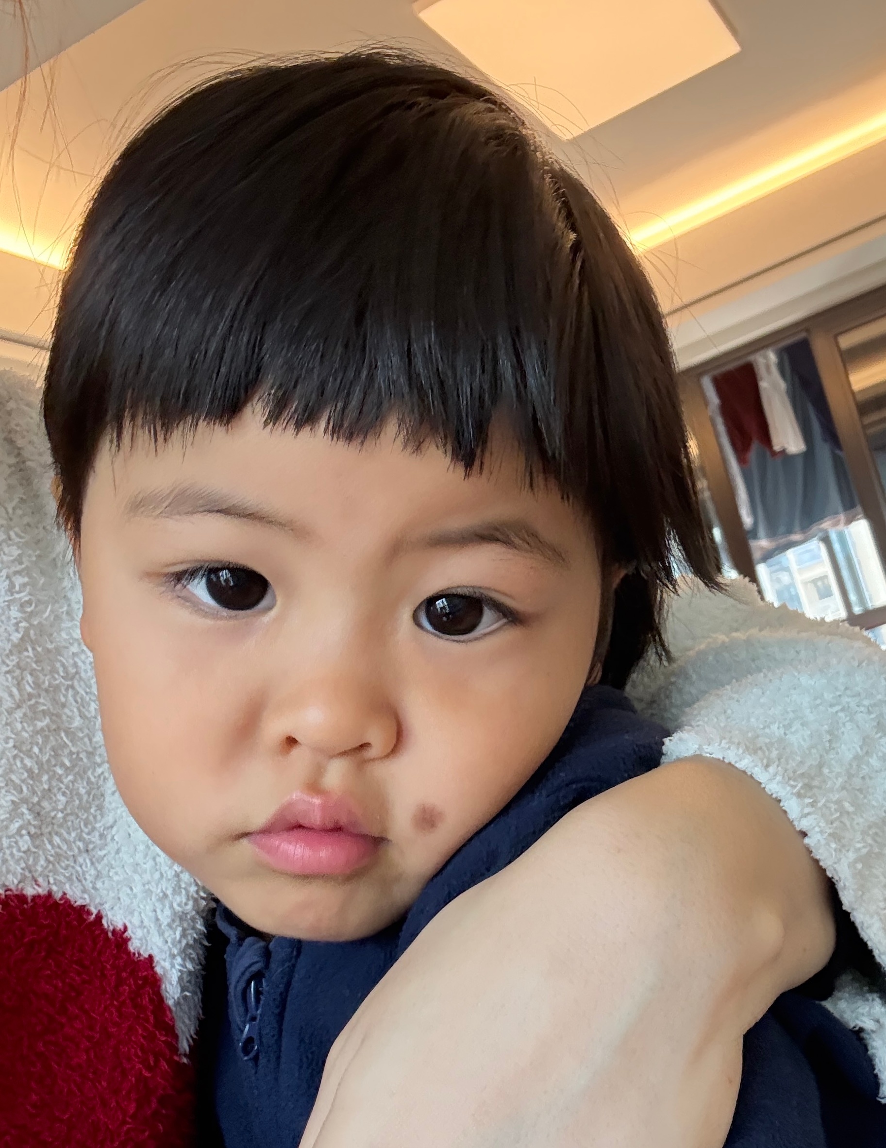 球宝这两天起床后不返场跺床喊我起来了她说：妈妈太累，要让妈妈好好休息