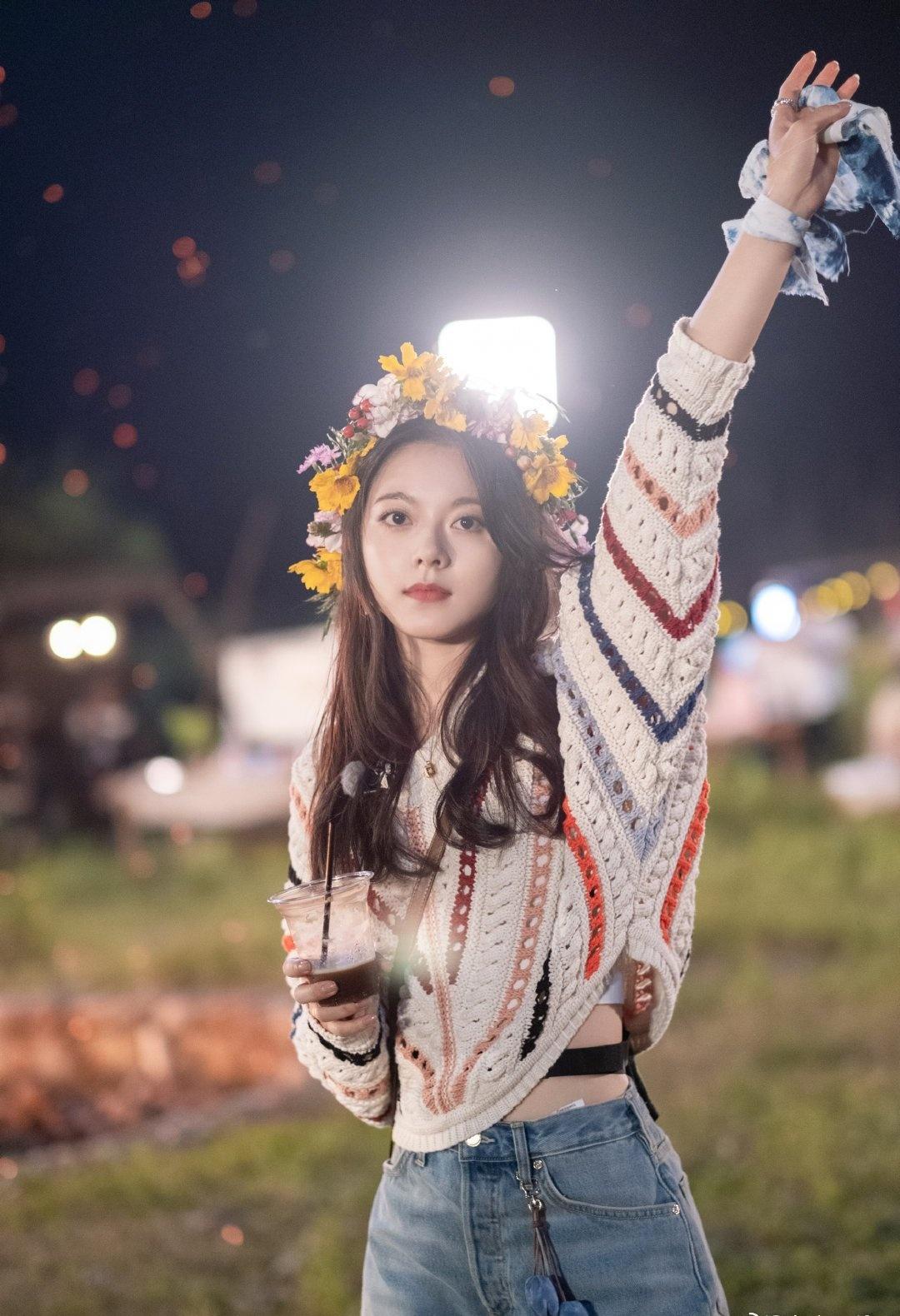 赵今麦赵今麦徐迟 zjm 赵今麦无可替代

风声围绕你身边，思念环绕你耳边。
