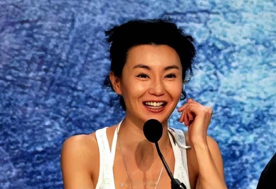 张曼玉2004年访谈：如今香港电影不过是一个乏味的产业，我在飞机上看那些新电影，