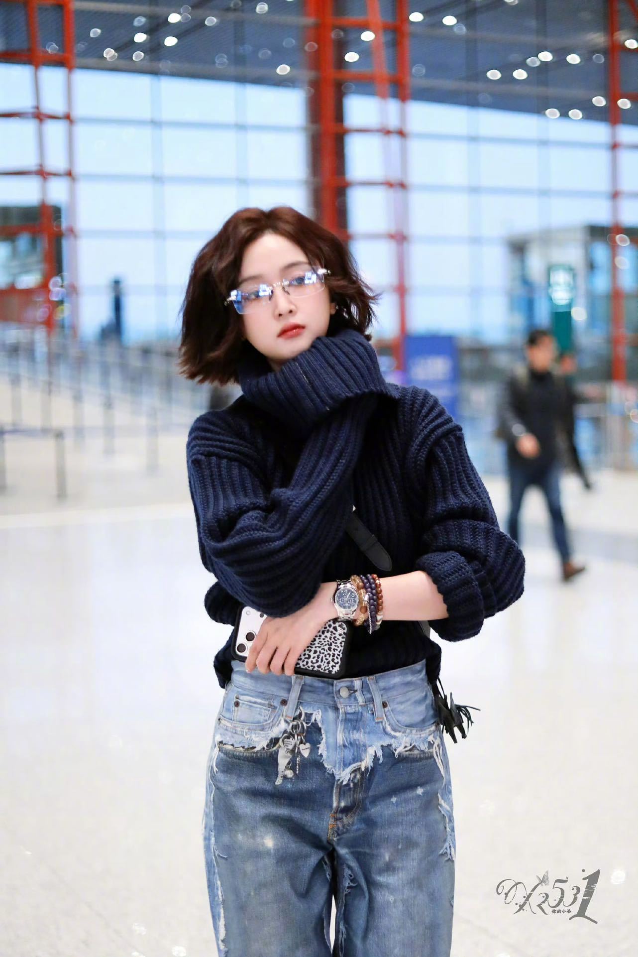 #咪咕星鲜事##吴宣仪剪了短发# 剪了短发的完全老公姐来的，果然脸在江山就在，长