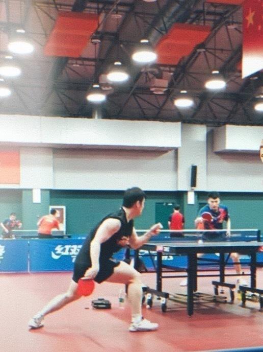 樊振东 无袖男 我想你了 