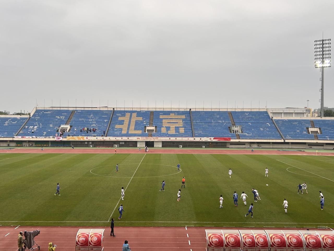 两连胜！北京女足1比0辽宁女足
 
5月2日下午，北京京坛城建女足（下文简称北京