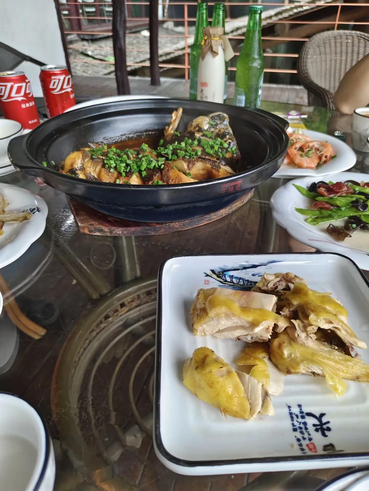 一家合作的供应商突然不报价，要他提供一些产品的信息也不给，怎么突然会这样？我这次