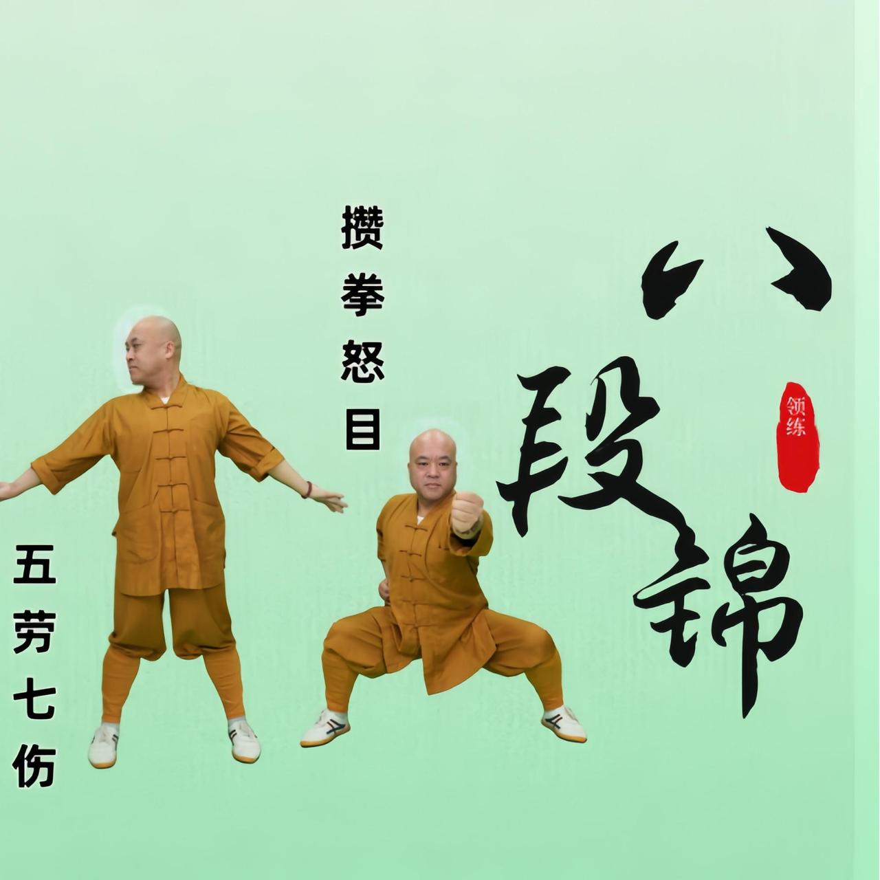 起初看着老师舒展流畅的动作，抬手、转腰、屈膝都透着韵律感，自己跟着做却浑身僵硬，