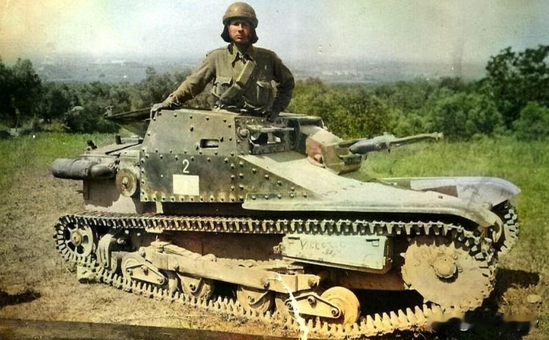 体提起第二次世界大战时期的墨索里尼罗马军队，大家往往会习惯性对其嘲笑。

具体的