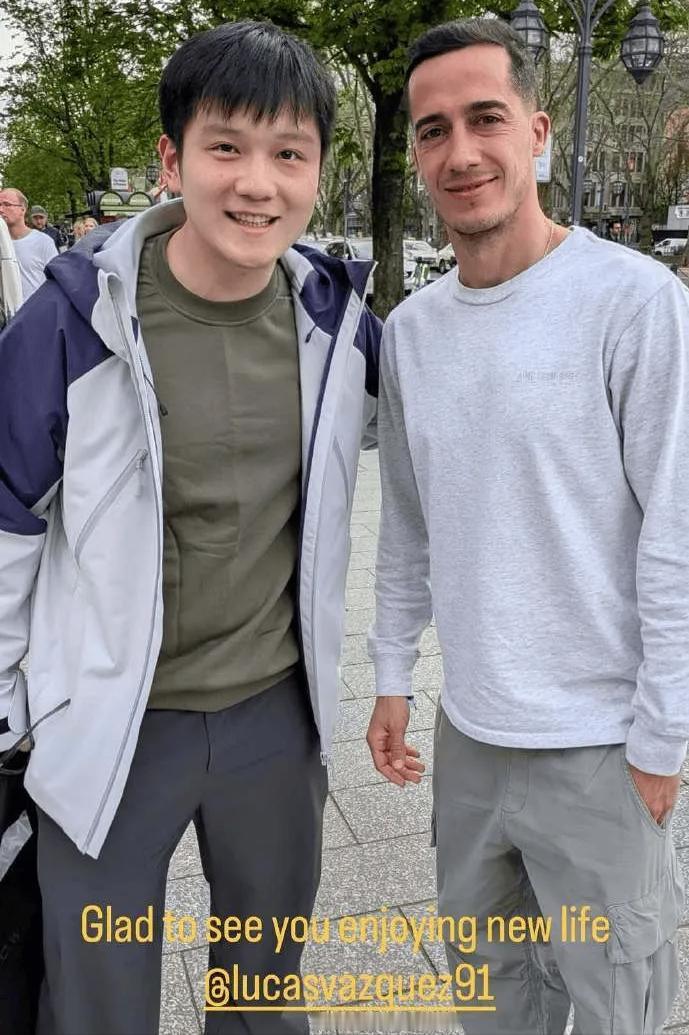 两个"叛徒"在德国碰面了。
一个被皇马放走，一个主动离开国乒。
巴斯克斯效力皇马