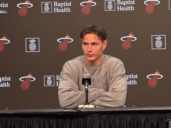 拉尔森谈休赛期提升以及可能的持球机会：他说他希望接球后的投篮感觉更舒服“我想投更