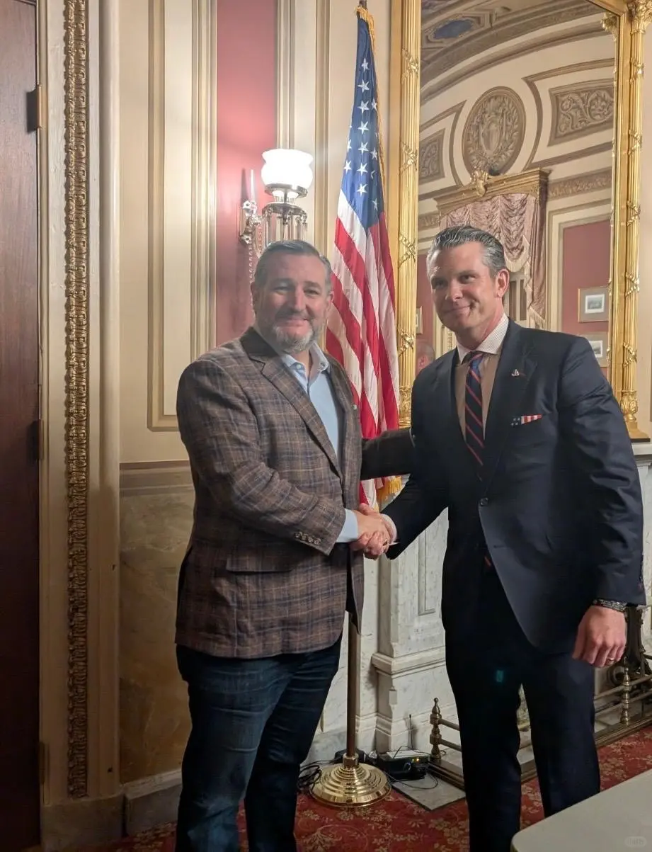 参议院议员Senator当选总统特朗普的国防部长提名人PeteHegs...