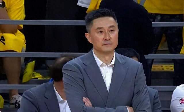 杜峰面露难色！广东主场差点翻车，焦泊乔伤退比险胜更揪心