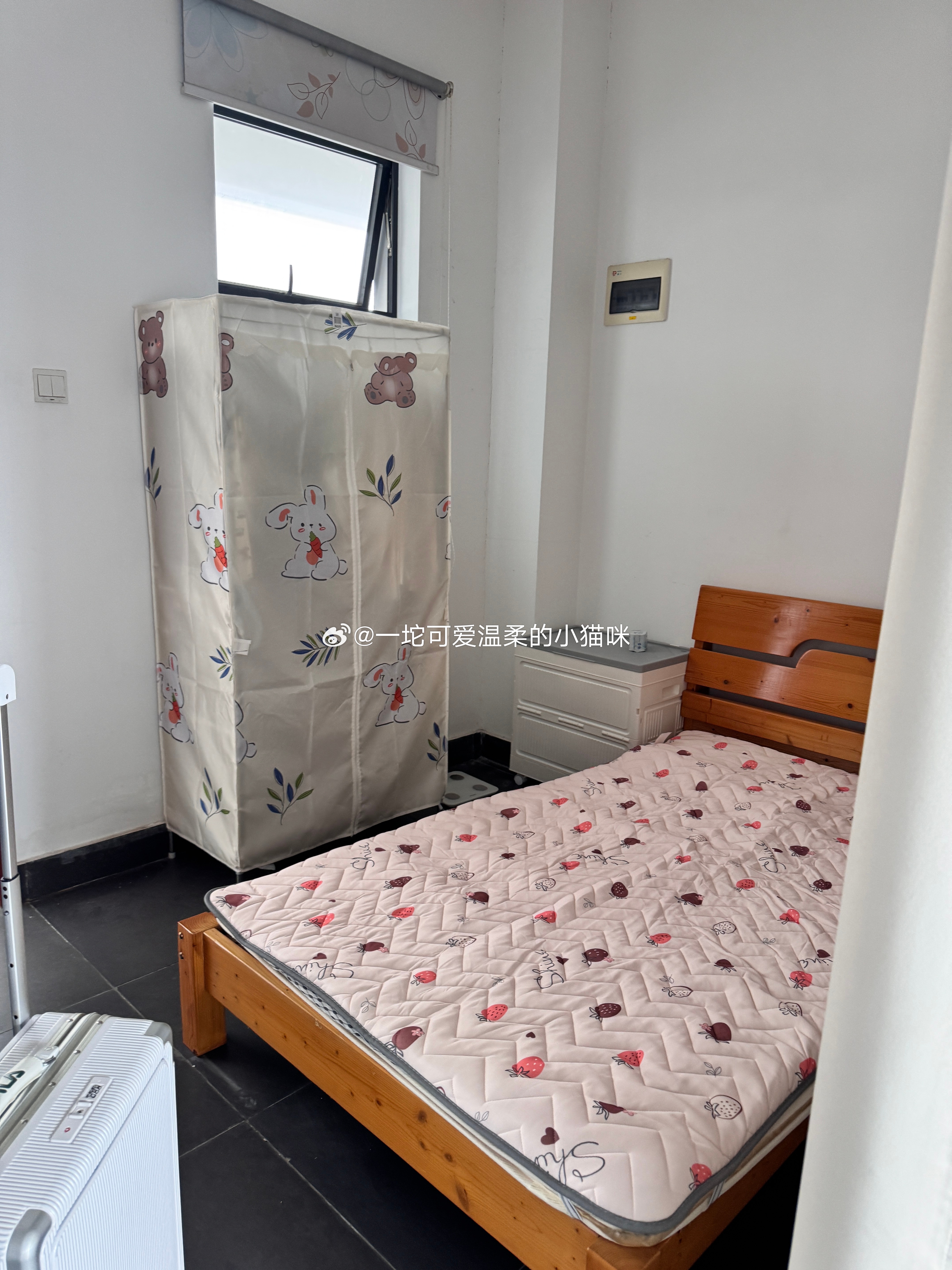 我的宿舍感觉回到了大学[苦涩] ​​​