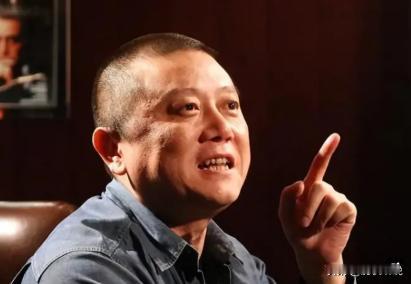 突然发现解放台湾省的建议，王朔的思路太妙了！他曾说，收复台湾不需要打仗，先宣布台
