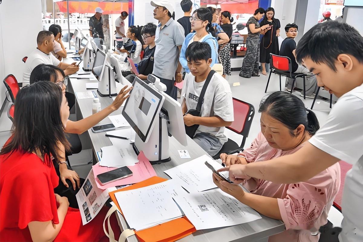 灵活就业和企业岗位是此消彼长？读懂二者三层底层逻辑

灵活就业人数上涨，企业全职
