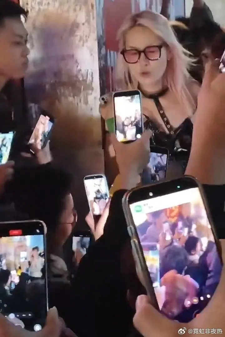 字都认识，连起来……吐了，长沙解放西男装女，红ye2.0 