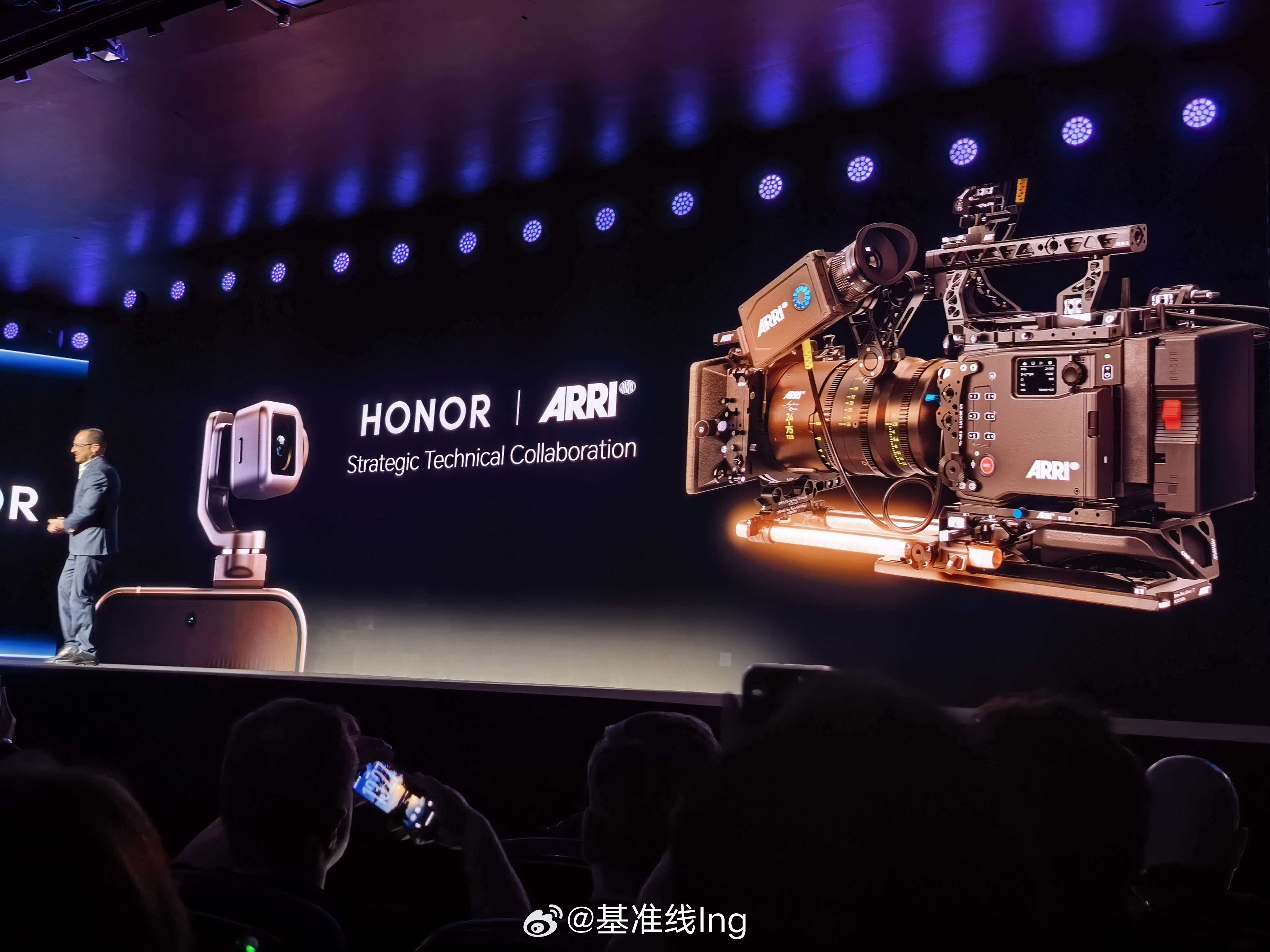 快讯：【2025年3月1日，西班牙巴塞罗那】  在2026世界移动通信大会上，荣