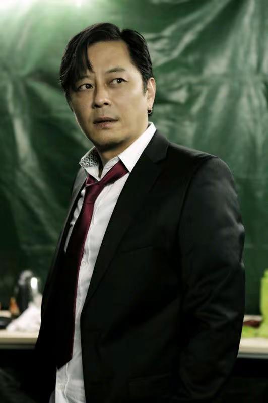 辉煌也好，落寂也罢，半生已过，不求闻达！故事留给岁月，依旧守着心底那份真诚，好坏