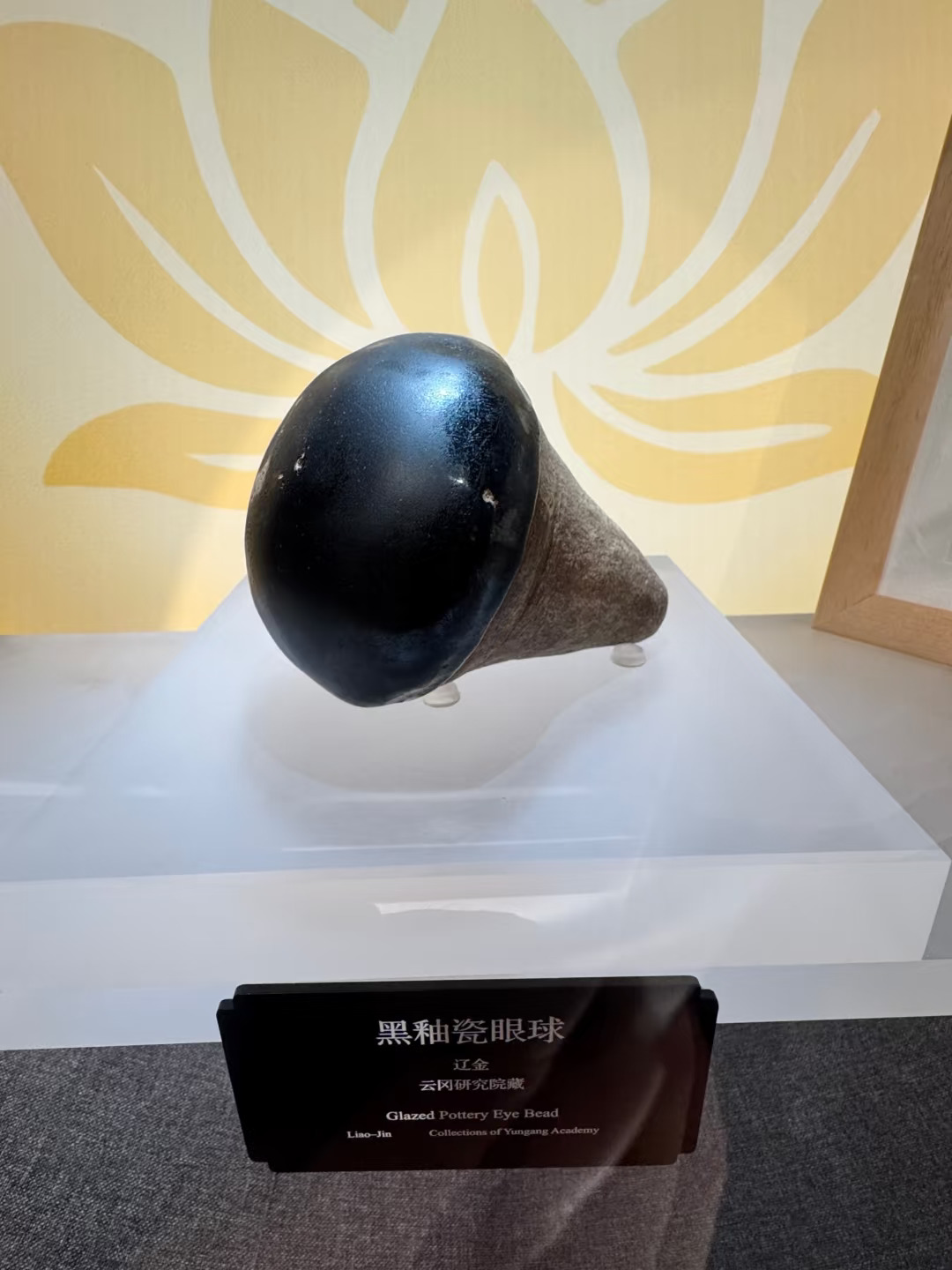 原来云冈石窟的大佛像是有佛眼的