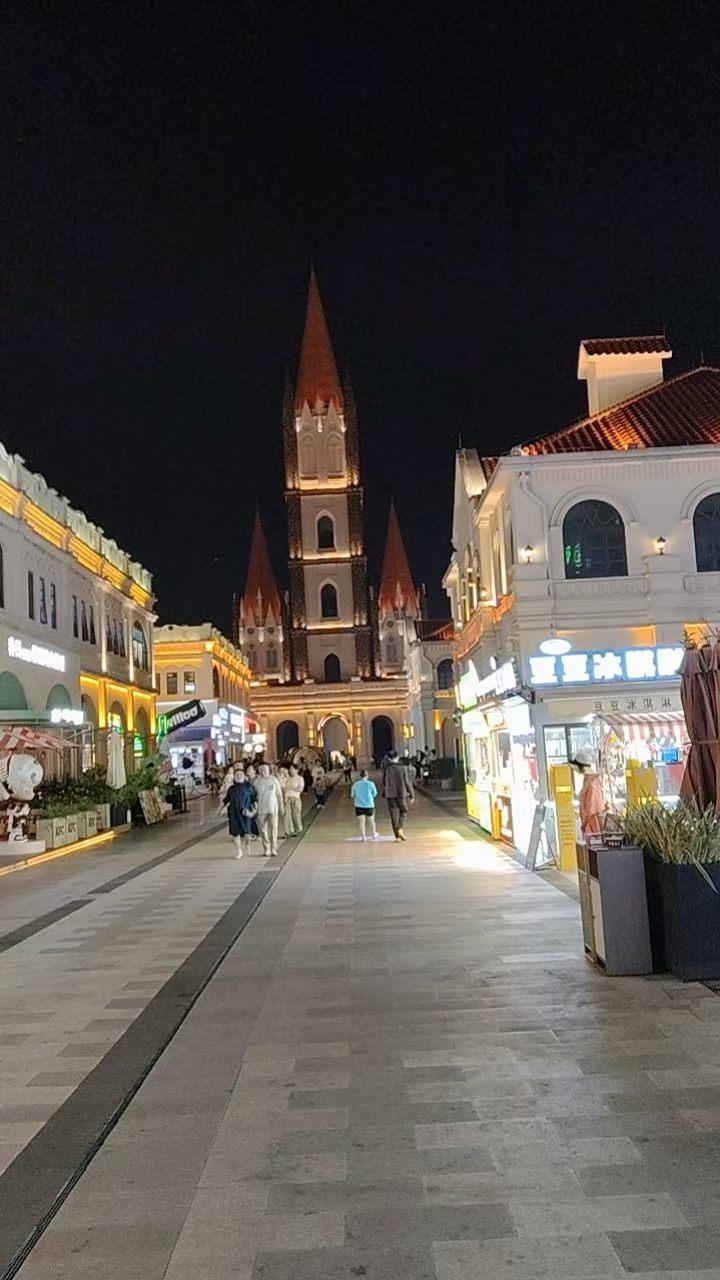 广州的街市变靓了，行街的人反而少了，又是啥原因？

是消费观念变了，或者是网购方