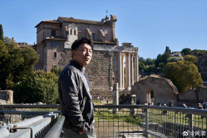黄渤称最想演偶像剧黄渤说自己是服务型人格 突然很好奇黄渤如果真演一部偶像剧你们会