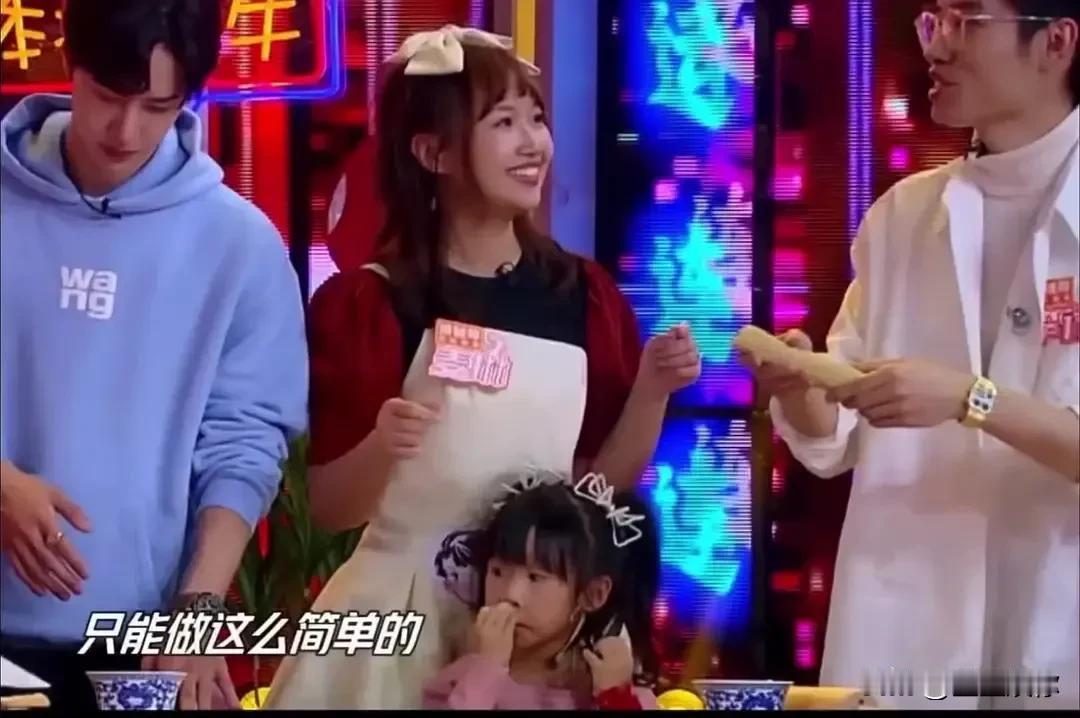 我不懂为啥那么多人对李行亮麦琳的事情真情实感的生气，觉得李行亮背叛他们了，他俩一