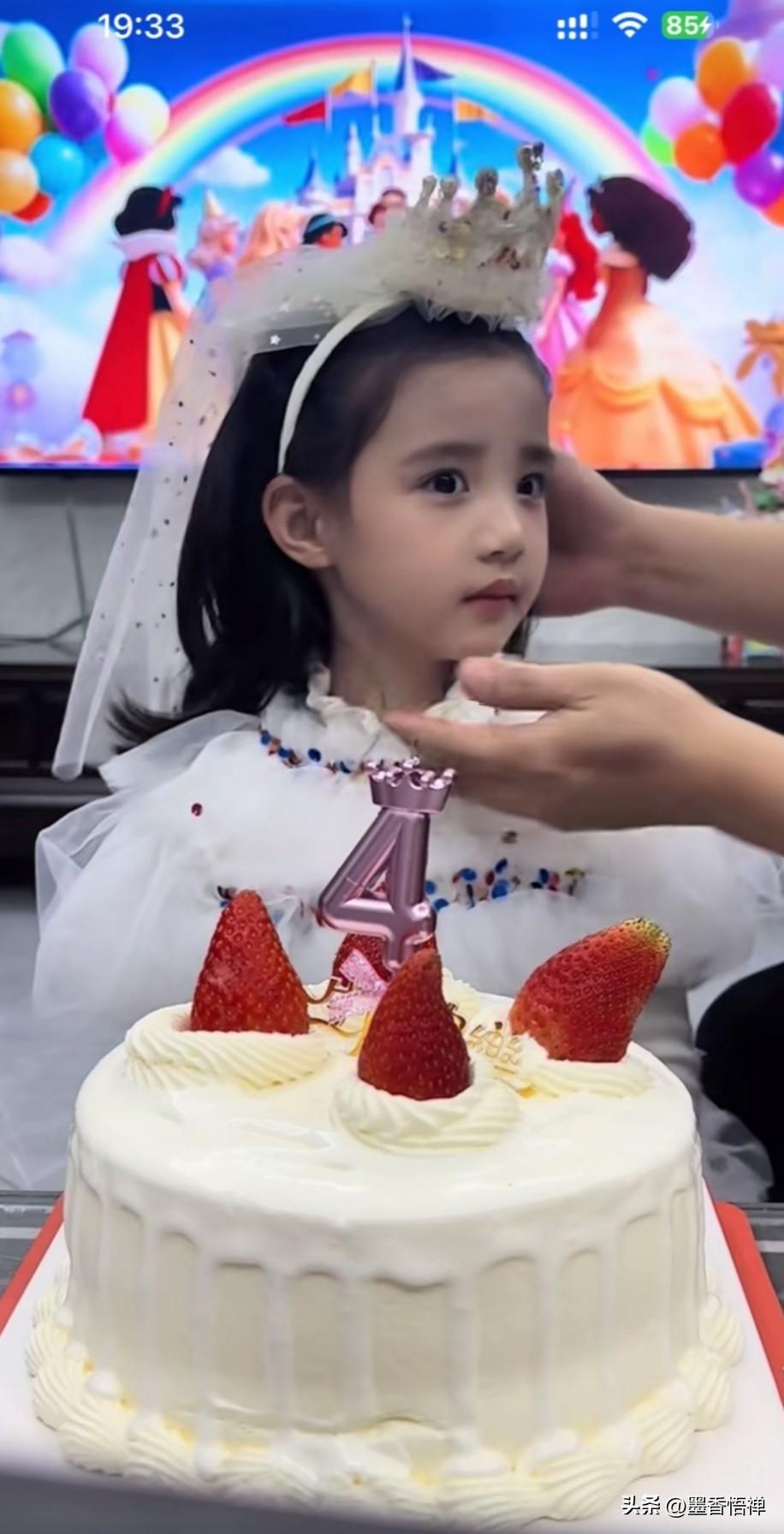 十年煲仔饭无人问，一朝晒女天下知！揭阳爸爸靠女儿一条视频爆火，太真实了
 
在广