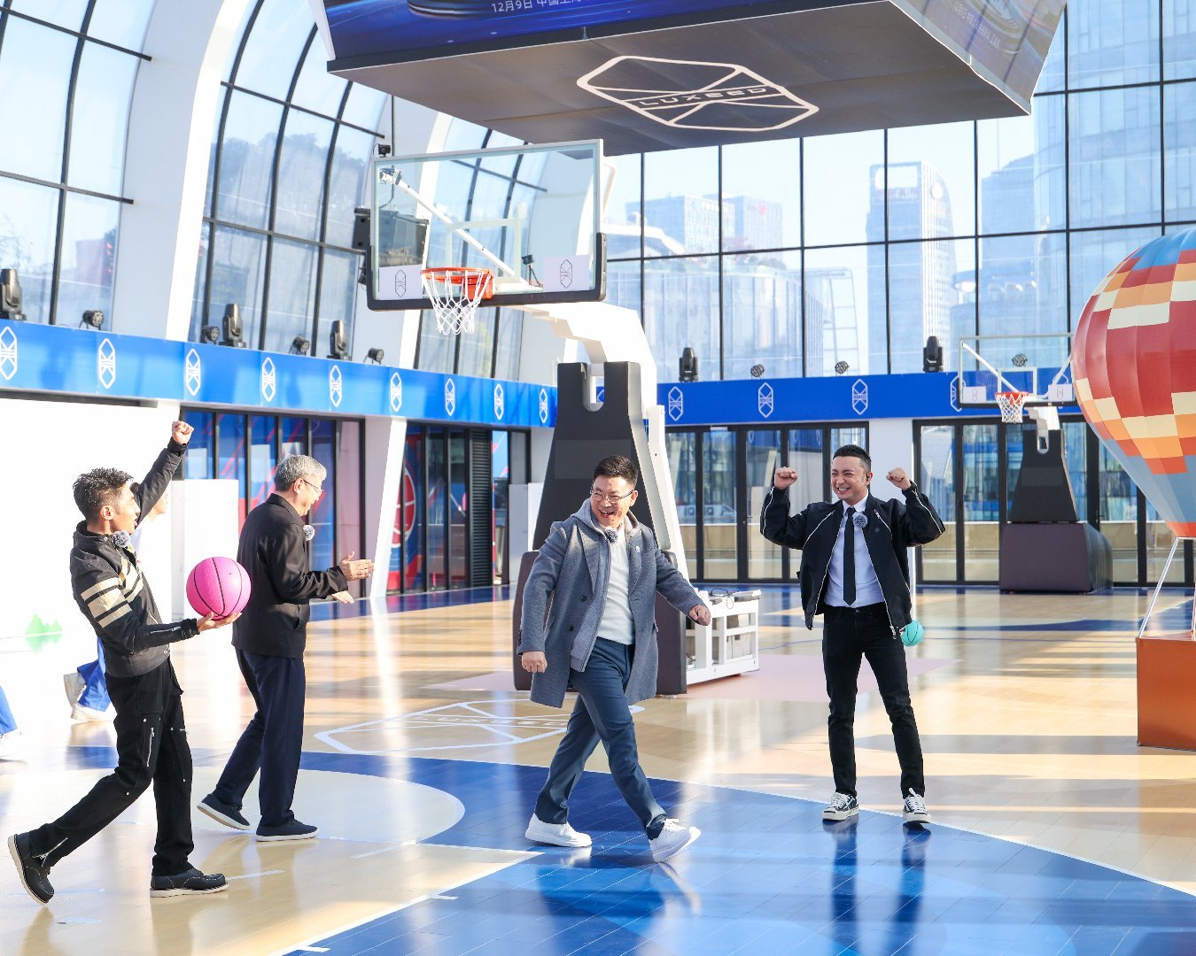 昨天直播余总投进了最后一球，智界上大分！