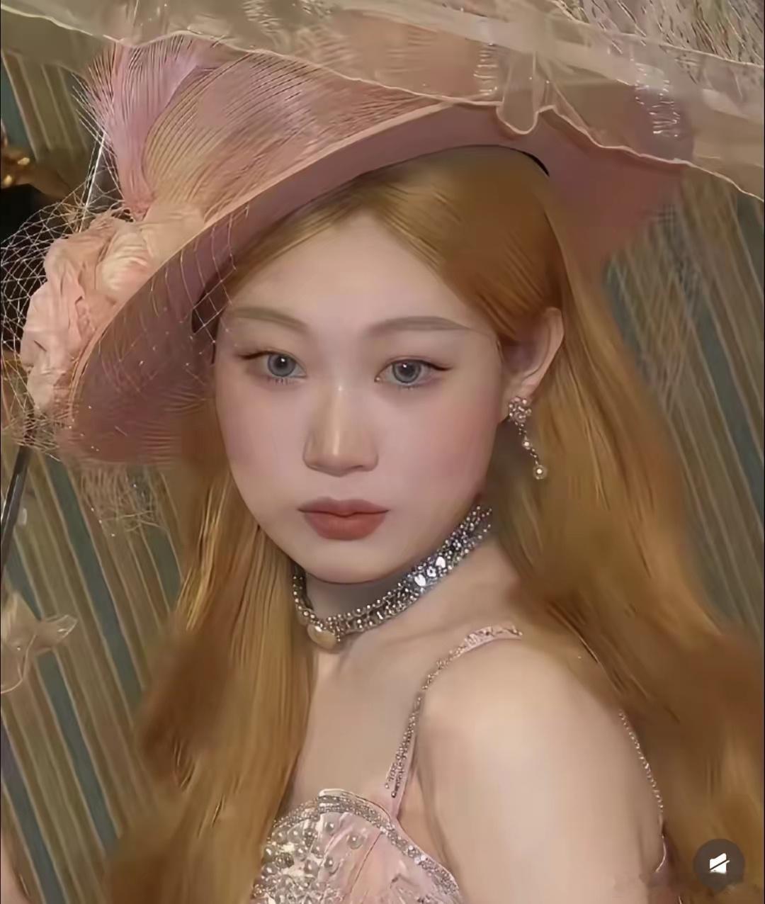 不得不承认，顶级小品演员是真的有钱啊！有网友爆料小沈阳给女儿请了一个顶级化妆师，