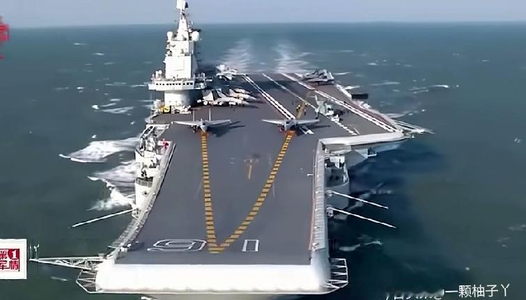 中俄第10次联合空中巡航遇上辽宁舰训练，纯属年度计划里的巧合，却让日本急得团团转