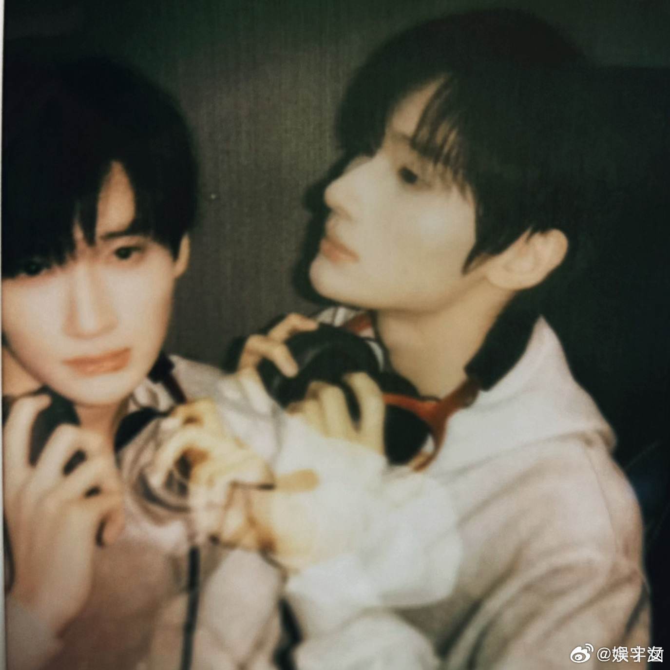 余宇涵说睡觉的时候被时代峰峻选中虽然很轻描淡写地说了入选的机会，但其实背后付出的