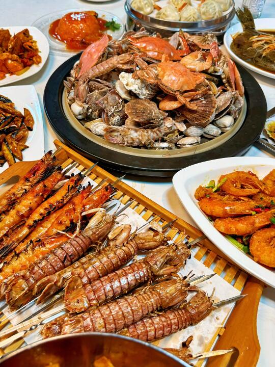 北戴河果然越普通的小店越好吃。。。。