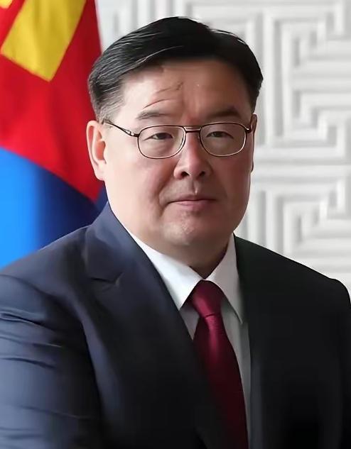 蒙古国到底想干什么？

8月1日起，蒙古对中俄国际公路和本国国道加收过路费，一下
