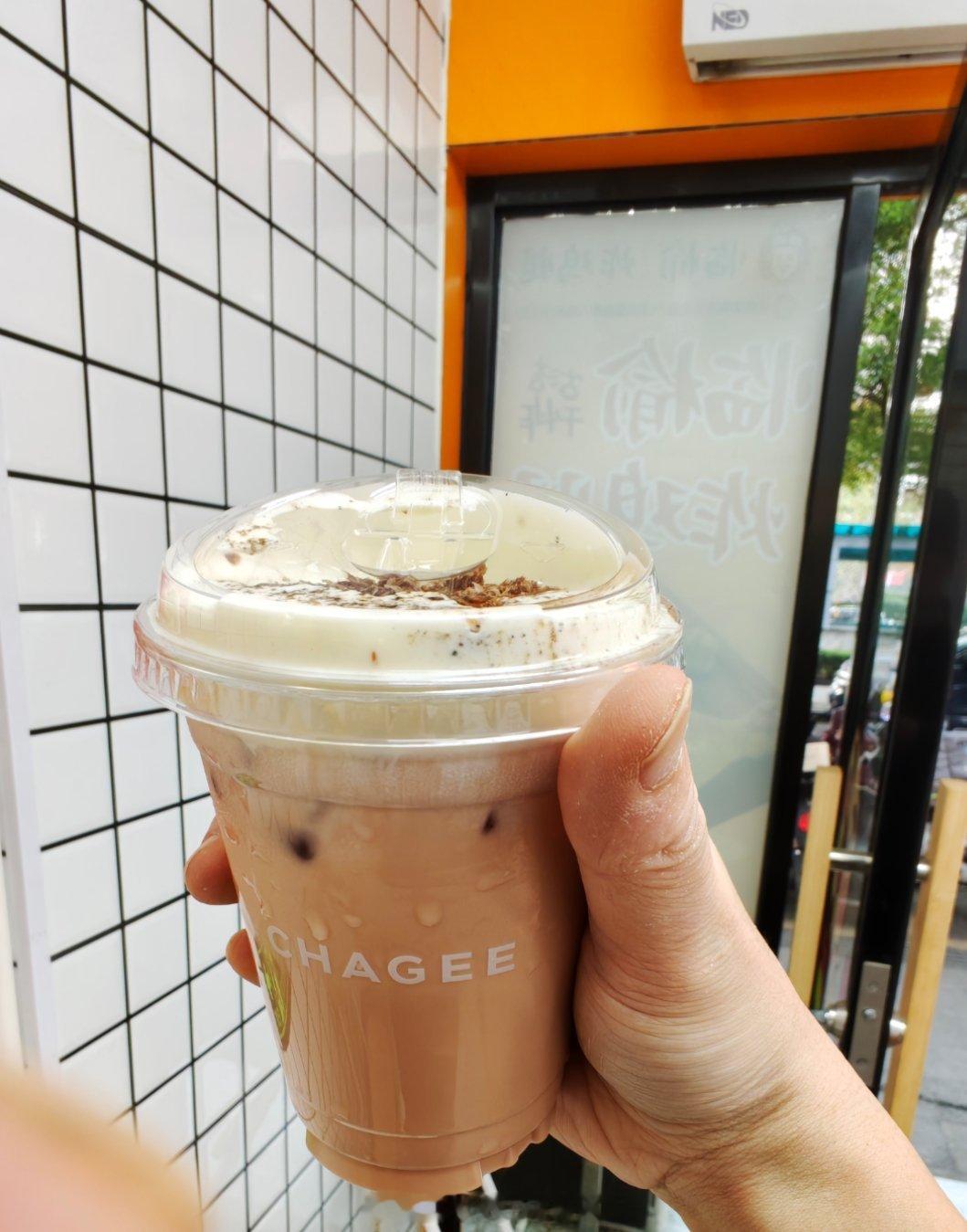 霸王茶姬明日新品云卷松风等了大半年终于有个好喝的新品了 