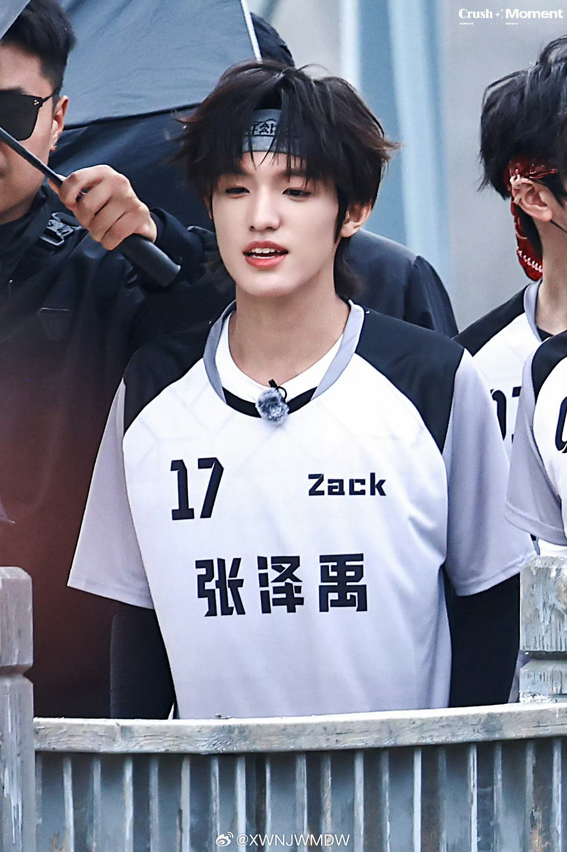棍宝苏新皓粉丝你们这么喜欢嗦吕革便找朱志鑫啊，张泽禹独美😂😂😂 