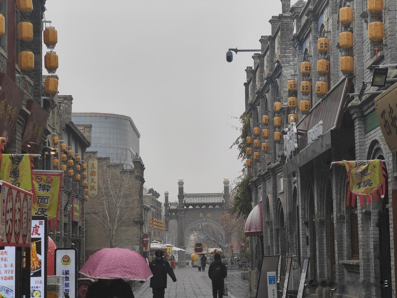 保定雪中西大街，雪中的古街古巷很有古风美！